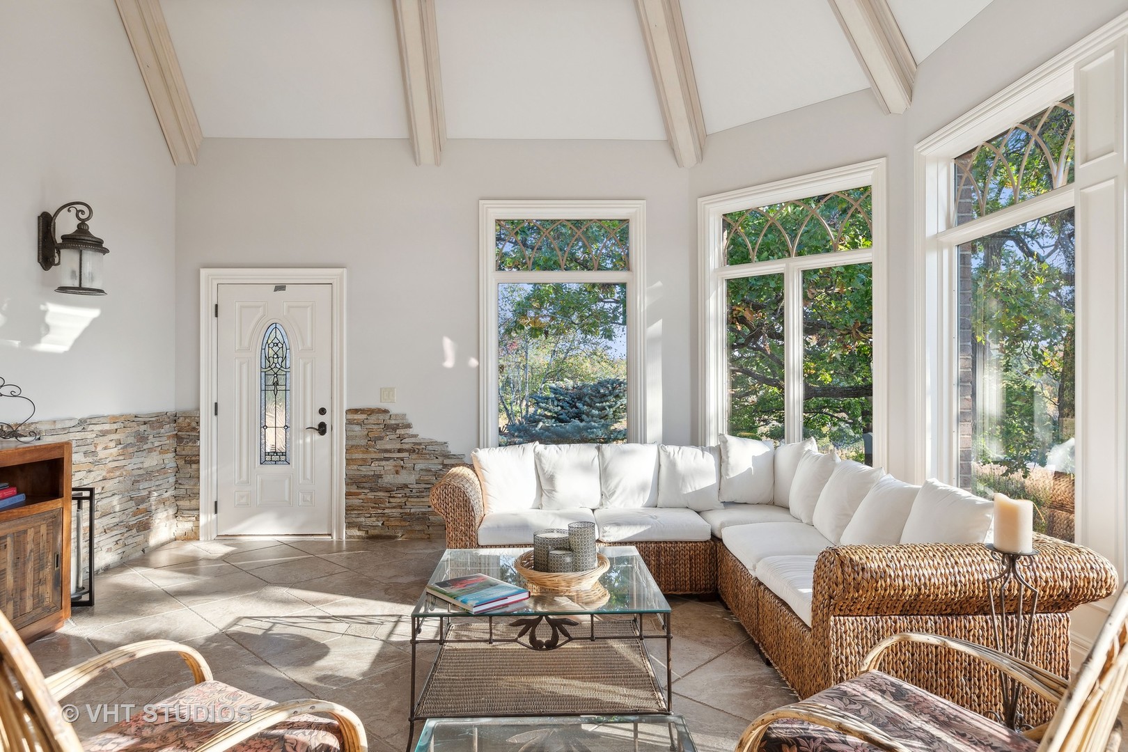 1051 Oakmont Court