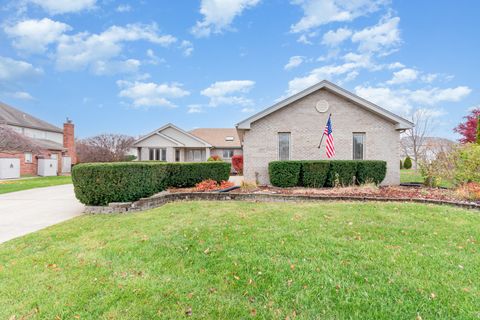 Photo of 2377 Rock Canyon Cyn, New Lenox, IL 60451 (MLS # 12521280)