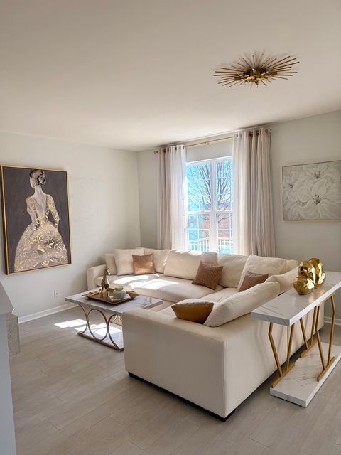 Tiny photo for 487 Town Center Boulevard, Gilberts, IL 60136 (MLS # 12596789)