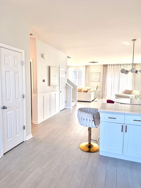 Tiny photo for 487 Town Center Boulevard, Gilberts, IL 60136 (MLS # 12596789)