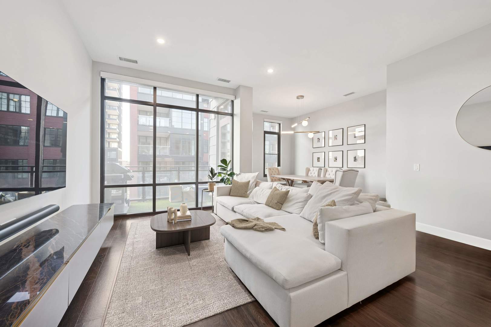 35 N Aberdeen Street 5S