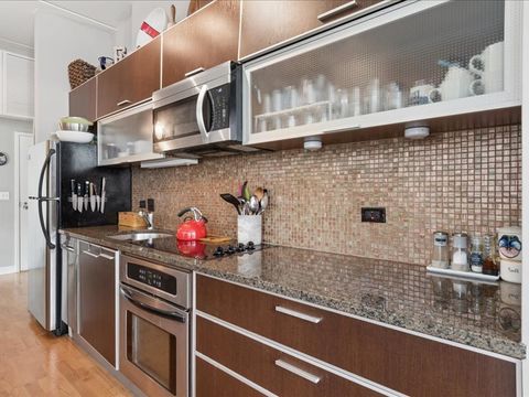 Tiny photo for Chicago, IL 60661 (MLS # 12641206)