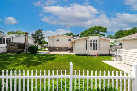 Tiny photo for 14825 Parkside Avenue, Oak Forest, IL 60452 (MLS # 12683046)