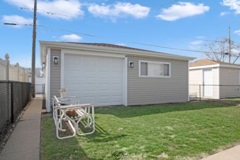 Tiny photo for 11046 S Ewing Avenue, Chicago, IL 60617 (MLS # 12613802)