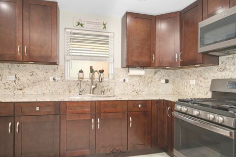 Tiny photo for 11046 S Ewing Avenue, Chicago, IL 60617 (MLS # 12613802)