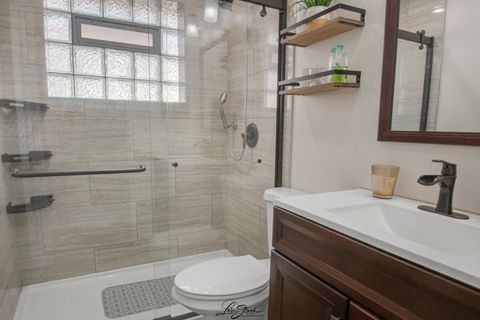 Tiny photo for 11046 S Ewing Avenue, Chicago, IL 60617 (MLS # 12613802)