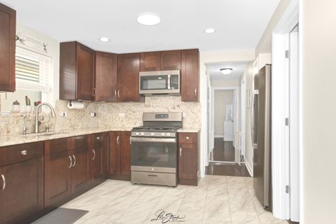 Tiny photo for 11046 S Ewing Avenue, Chicago, IL 60617 (MLS # 12613802)