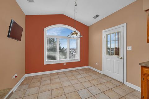 Tiny photo for 6331 Pine Ridge Court #3D, Tinley Park, IL 60477 (MLS # 12597015)