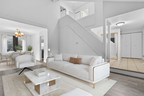 Tiny photo for 107 Chicory Court, Rolling Meadows, IL 60008 (MLS # 12567707)