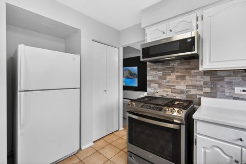 Tiny photo for 107 Chicory Court, Rolling Meadows, IL 60008 (MLS # 12567707)