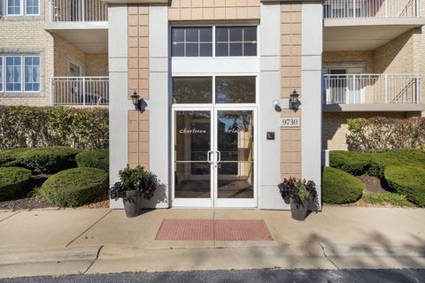 Tiny photo for 9730 Koch Court #1B, Orland Park, IL 60467 (MLS # 12767188)