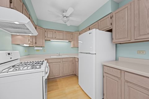 Tiny photo for 1313 N Baldwin Court #2C, Palatine, IL 60074 (MLS # 12539659)