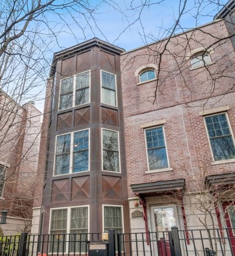 3019 W CORNELIA Avenue Chicago IL 60618