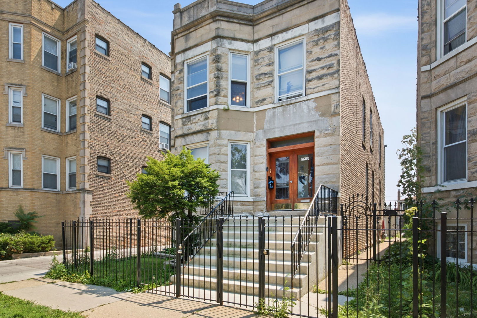 5215 W Van Buren Street