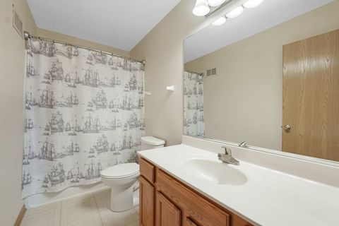 Tiny photo for 900 Symphony Drive, Aurora, IL 60504 (MLS # 12606622)