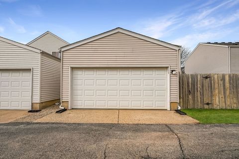 Tiny photo for 900 Symphony Drive, Aurora, IL 60504 (MLS # 12606622)
