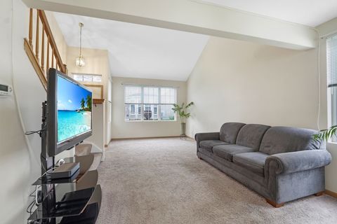 Tiny photo for 900 Symphony Drive, Aurora, IL 60504 (MLS # 12606622)