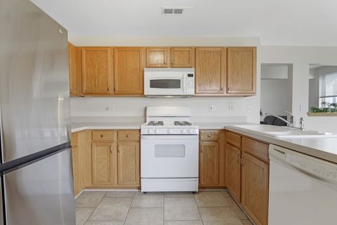 Tiny photo for 900 Symphony Drive, Aurora, IL 60504 (MLS # 12606622)