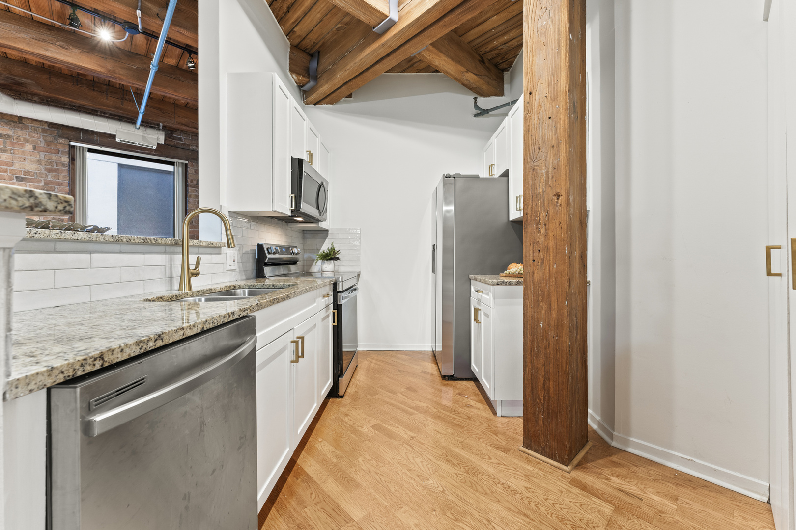 225 W Huron Street 420