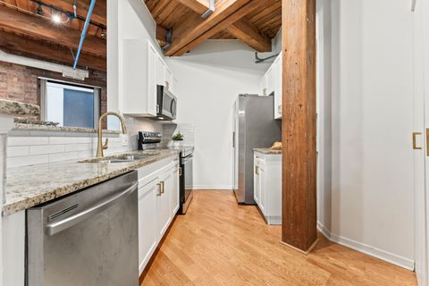 Tiny photo for 225 W Huron Street #420, Chicago, IL 60654 (MLS # 12593867)