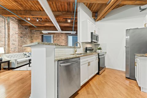 Tiny photo for 225 W Huron Street #420, Chicago, IL 60654 (MLS # 12593867)