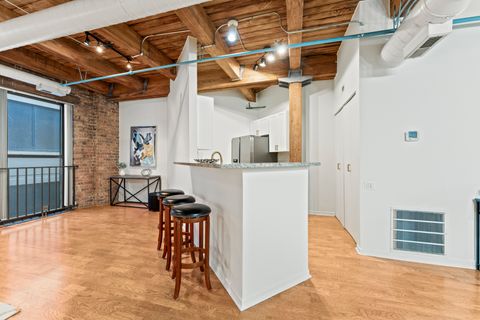 Tiny photo for 225 W Huron Street #420, Chicago, IL 60654 (MLS # 12593867)