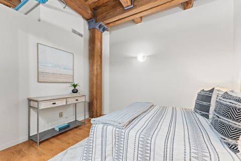 Tiny photo for 225 W Huron Street #420, Chicago, IL 60654 (MLS # 12593867)