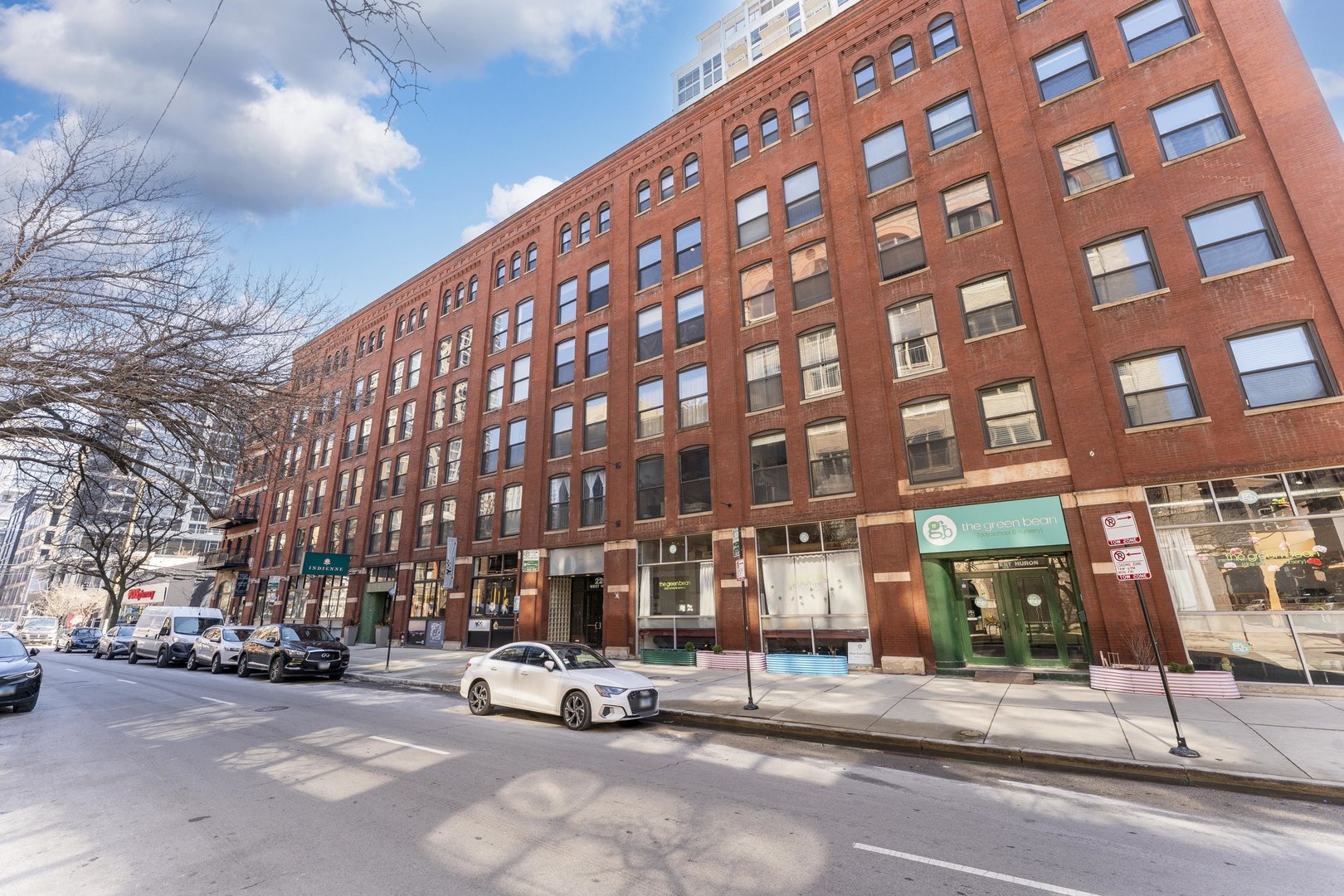 225 W Huron Street 420