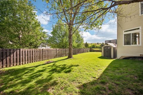 Tiny photo for 254 W Holly Court, Round Lake, IL 60073 (MLS # 12665714)