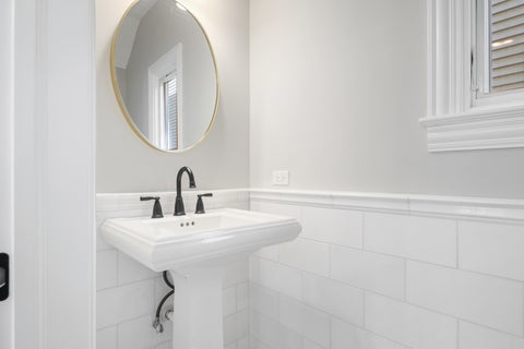 Tiny photo for 5054 N Claremont Avenue, Chicago, IL 60625 (MLS # 12679038)
