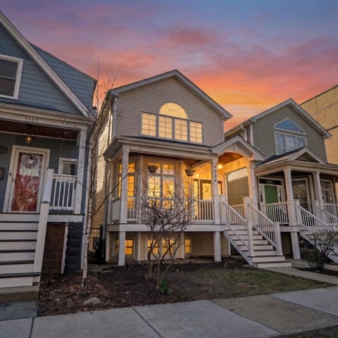 Photo of 5054 N Claremont Avenue, Chicago, IL 60625 (MLS # 12679038)