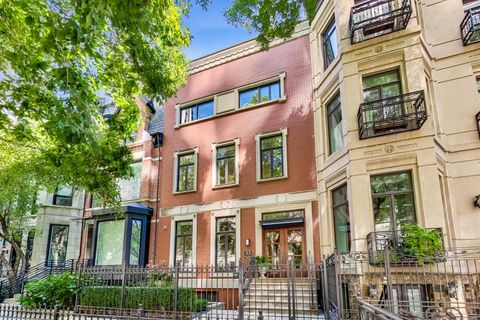 Photo of 53 E Bellevue Place, Chicago, IL 60611 (MLS # 12350966)