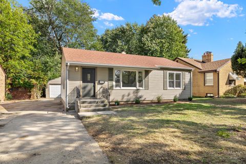 Photo of 1419 RONCEVALLES Avenue, Rockford, IL 61107 (MLS # 12488935)