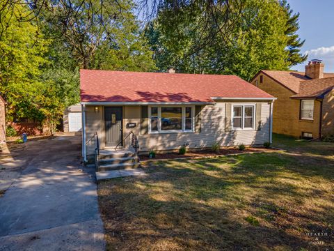 Tiny photo for 1419 RONCEVALLES Avenue, Rockford, IL 61107 (MLS # 12488935)