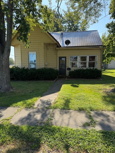 Photo of 702 Penina Street, Pinckneyville, IL 62274 (MLS # 12759942)