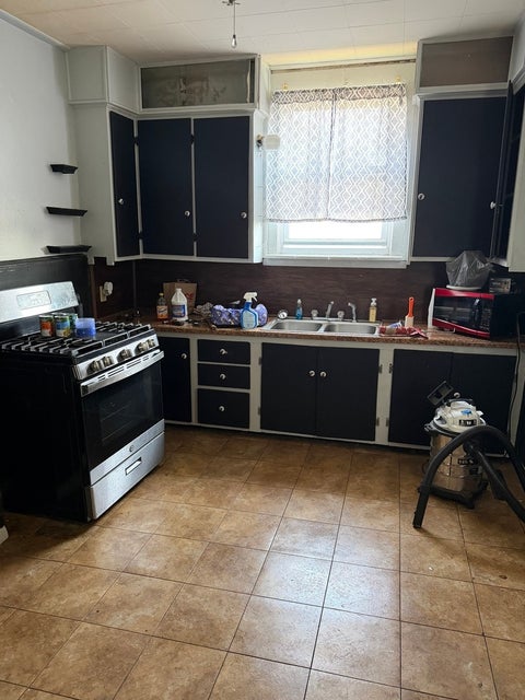 Tiny photo for 702 Penina Street, Pinckneyville, IL 62274 (MLS # 12759942)