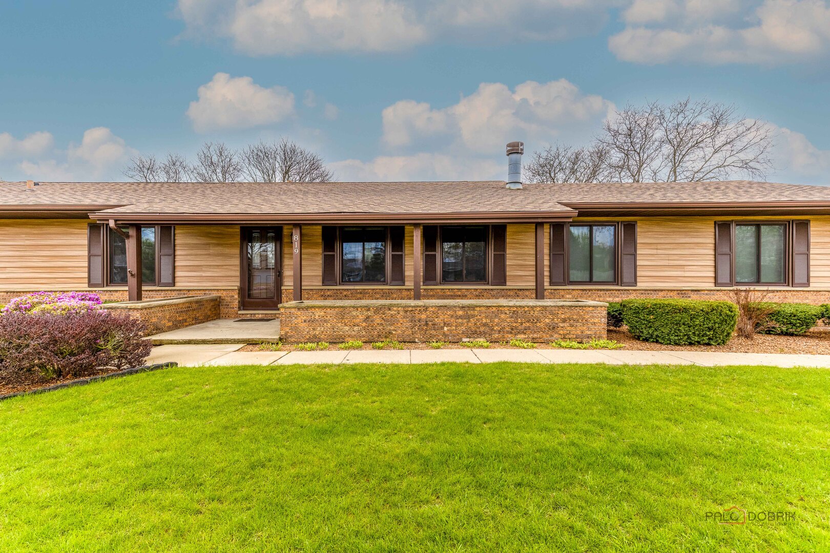 819 Harbor Lane