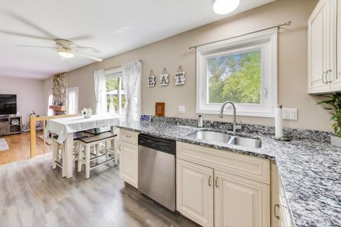 Tiny photo for 503 Edinburgh Lane, West Dundee, IL 60118 (MLS # 12479986)