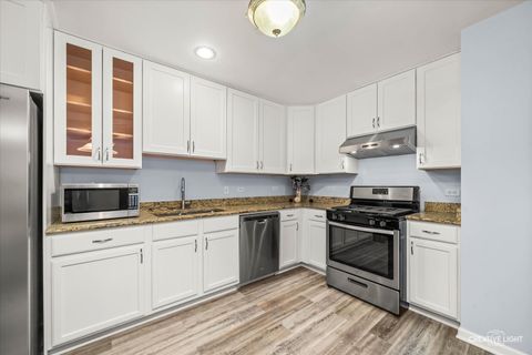 Tiny photo for 845 E 22nd Street #B-115, Lombard, IL 60148 (MLS # 12533241)