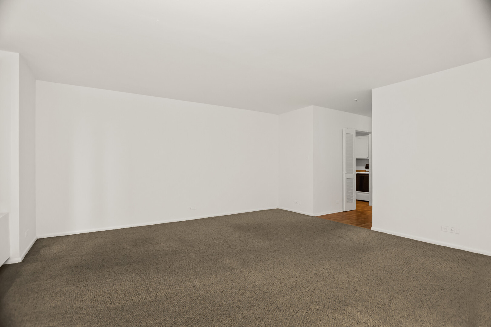 777 N Michigan Avenue 2206