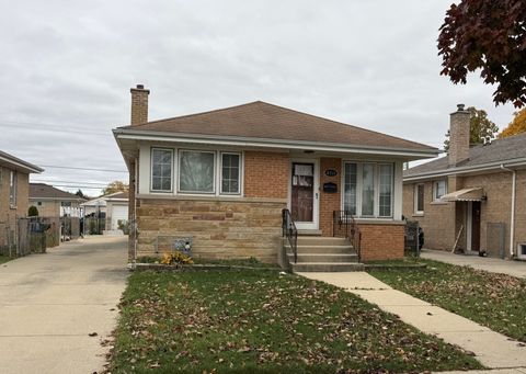 Photo of 4511 Rose Street, Schiller Park, IL 60176 (MLS # 12560592)