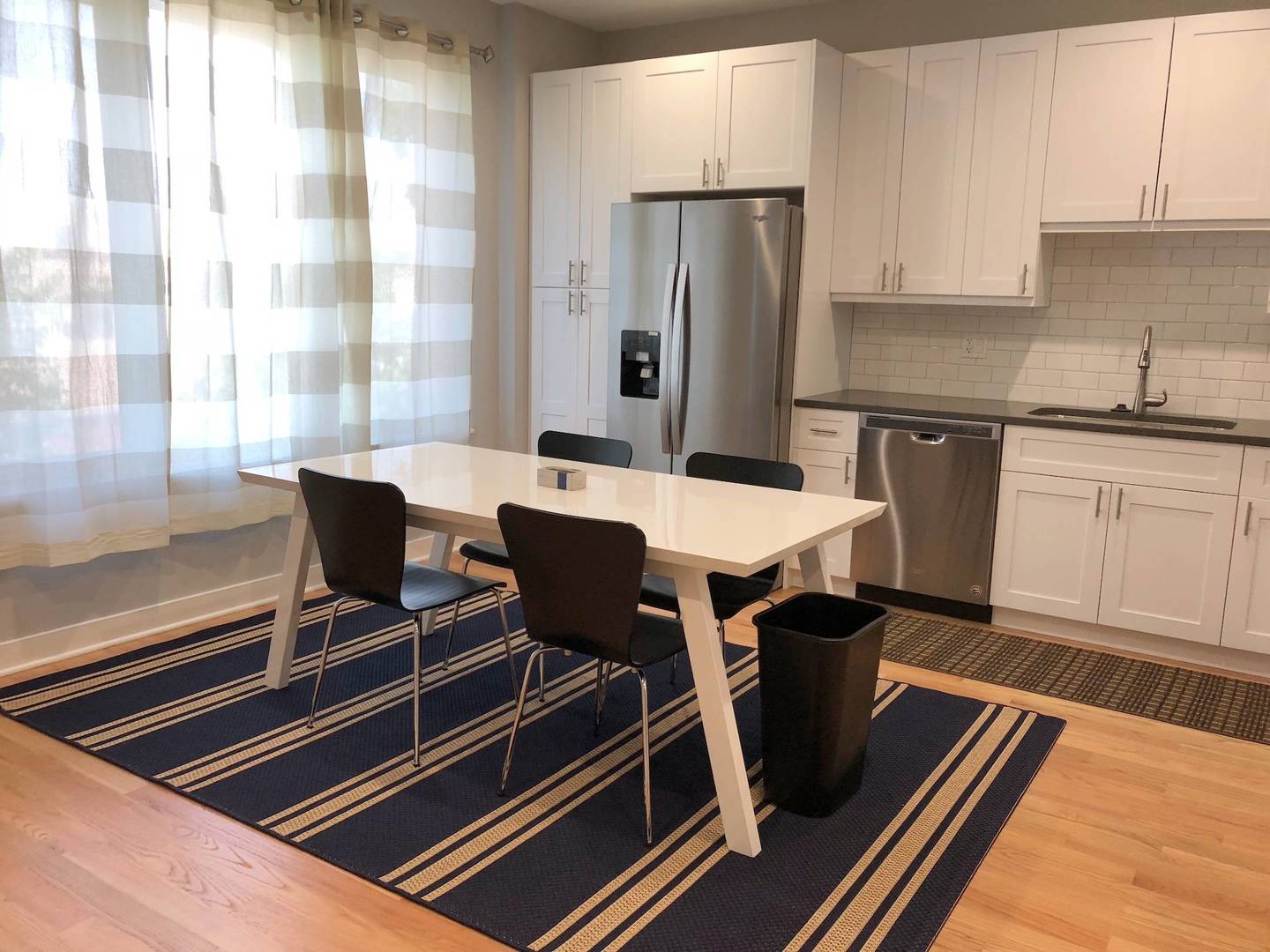 1017 S Claremont Avenue