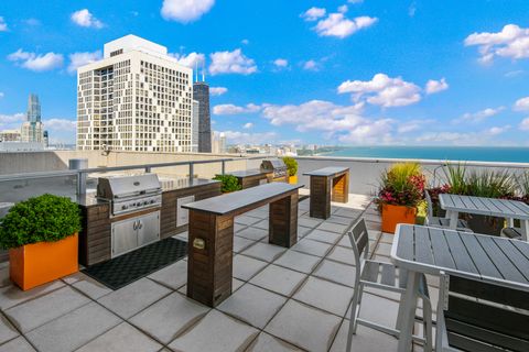 Tiny photo for 600 N Lake Shore Drive #3605, Chicago, IL 60611 (MLS # 12469261)