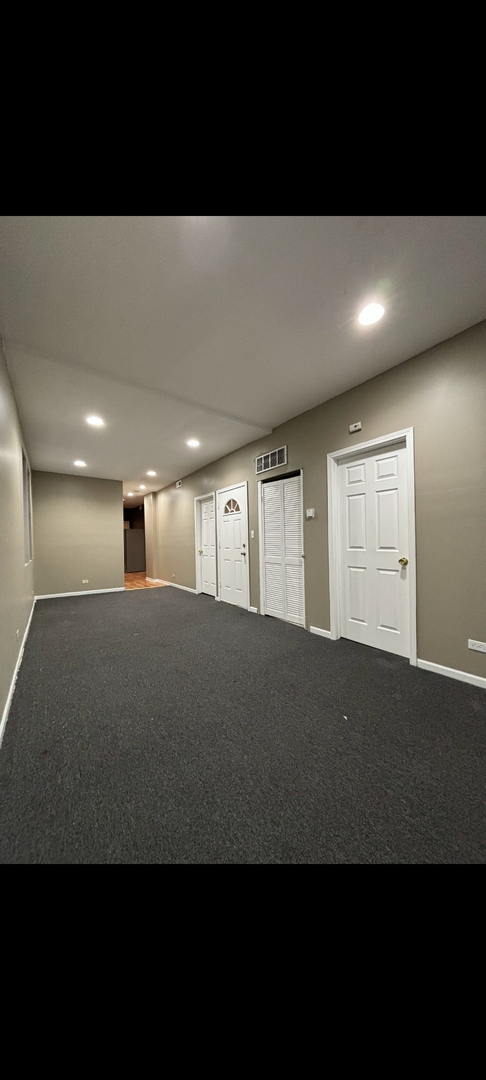 8436 S Exchange Avenue, Chicago, IL, 60617 1 8436 S Exchange Avenue