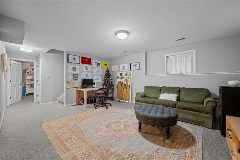 Tiny photo for 710 N Van Buren Street, Batavia, IL 60510 (MLS # 12521576)