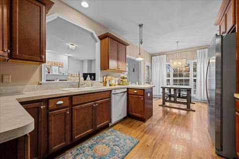 Tiny photo for 710 N Van Buren Street, Batavia, IL 60510 (MLS # 12521576)