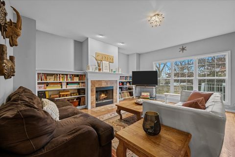 Tiny photo for 710 N Van Buren Street, Batavia, IL 60510 (MLS # 12521576)