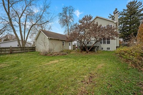 Tiny photo for 710 N Van Buren Street, Batavia, IL 60510 (MLS # 12521576)