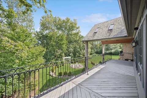 Tiny photo for 24 Bridlewood Road, Northbrook, IL 60062 (MLS # 12714458)