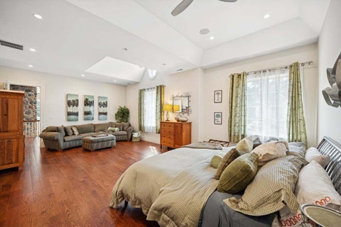 Tiny photo for 24 Bridlewood Road, Northbrook, IL 60062 (MLS # 12714458)